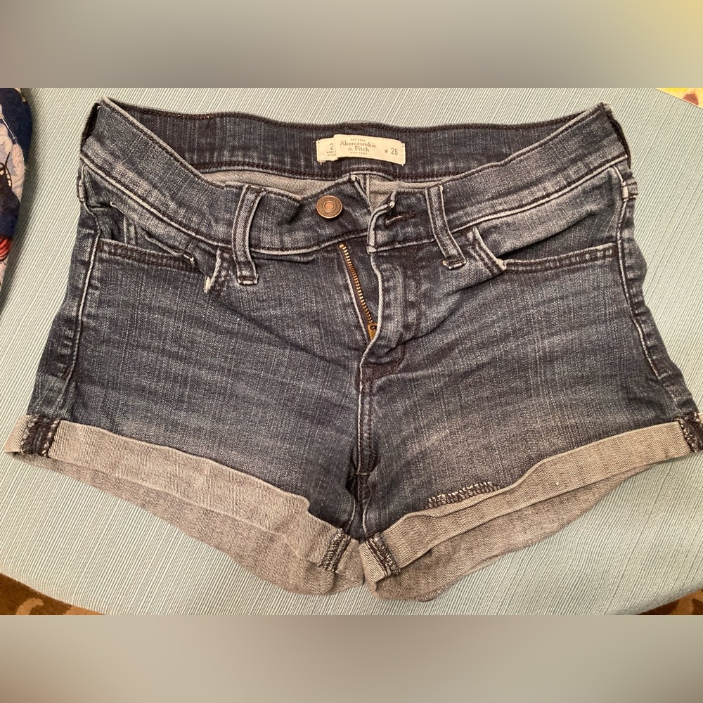 NWOT Abercrombie & Fitch Jean Shorts Sz 2